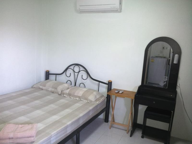 Chomhaad Guesthouse Хуа Хин Экстерьер фото